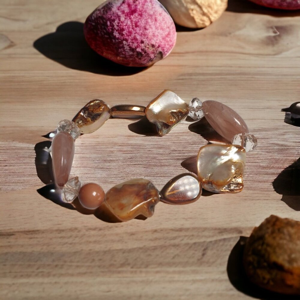 Mother Of Pearl Stretch Beaded Bracelet 7" Fashion Costume Beach Core Fashion